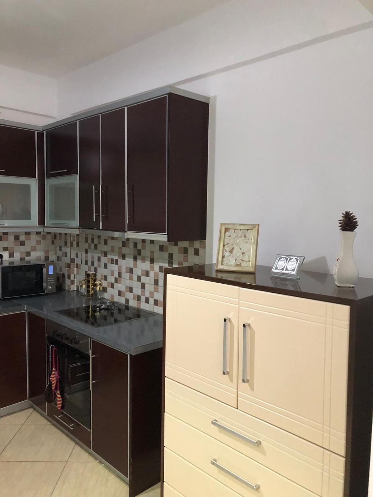 Mona'S Guesthouse ساراندا الغرفة الصورة