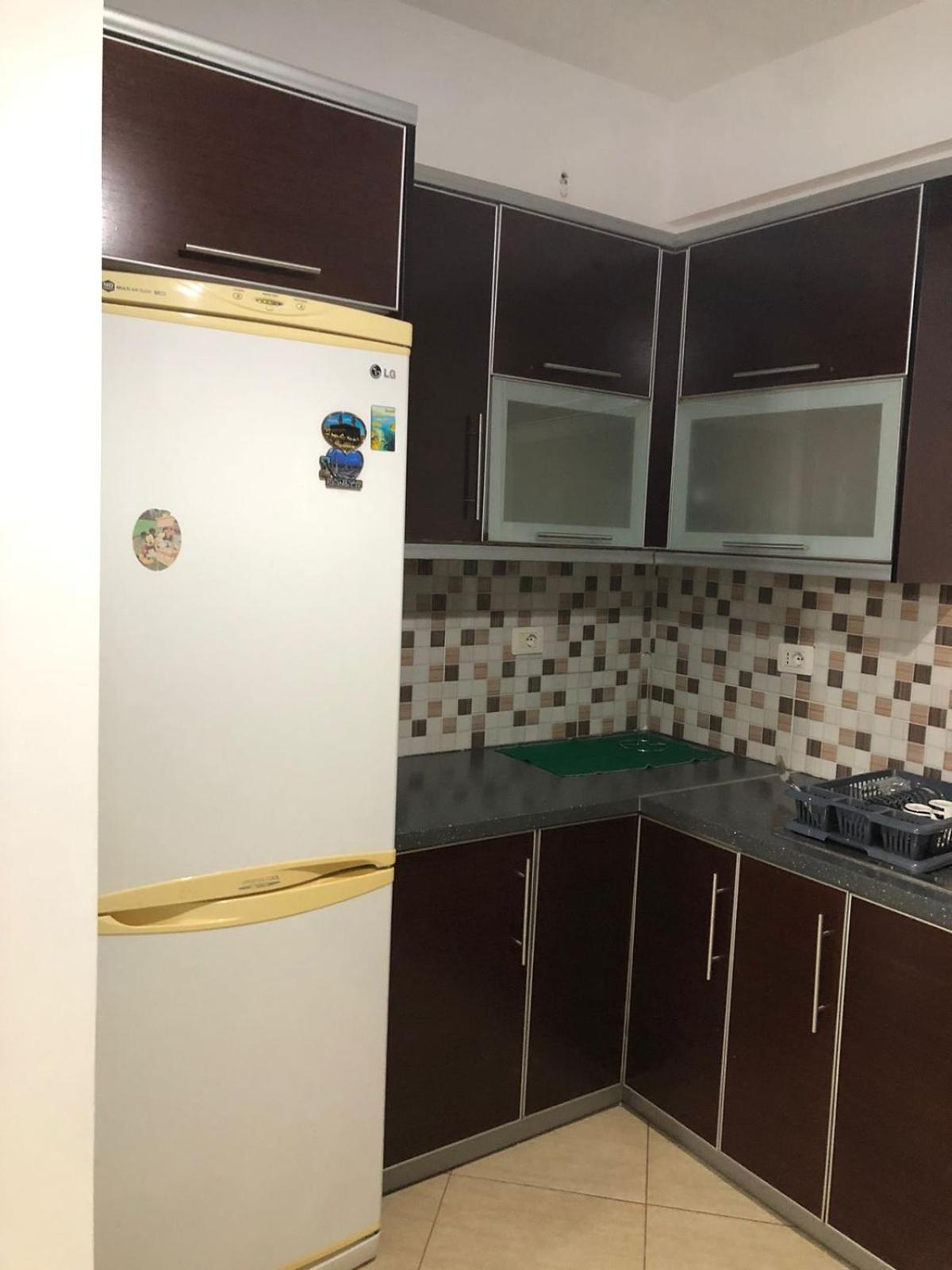 Mona'S Guesthouse ساراندا الغرفة الصورة