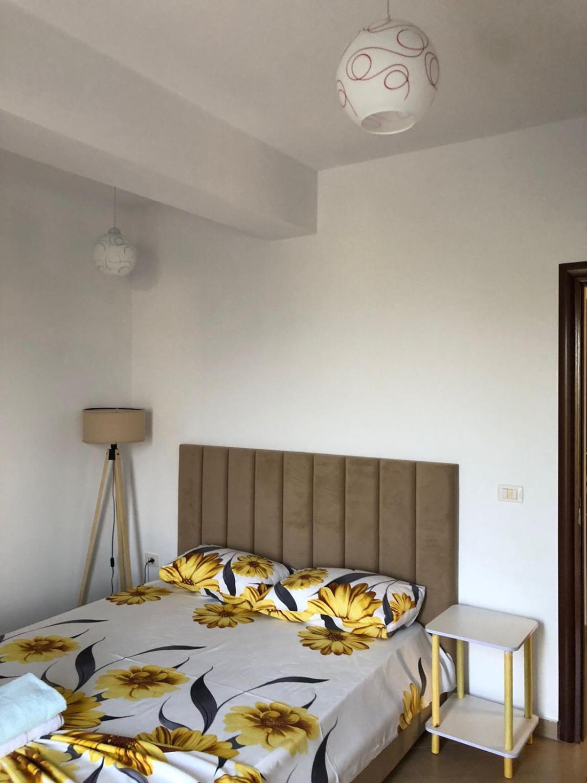 Mona'S Guesthouse ساراندا المظهر الخارجي الصورة