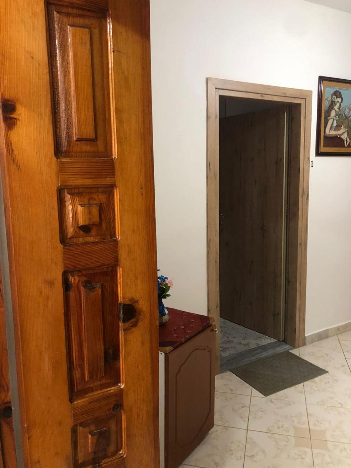 Mona'S Guesthouse ساراندا المظهر الخارجي الصورة