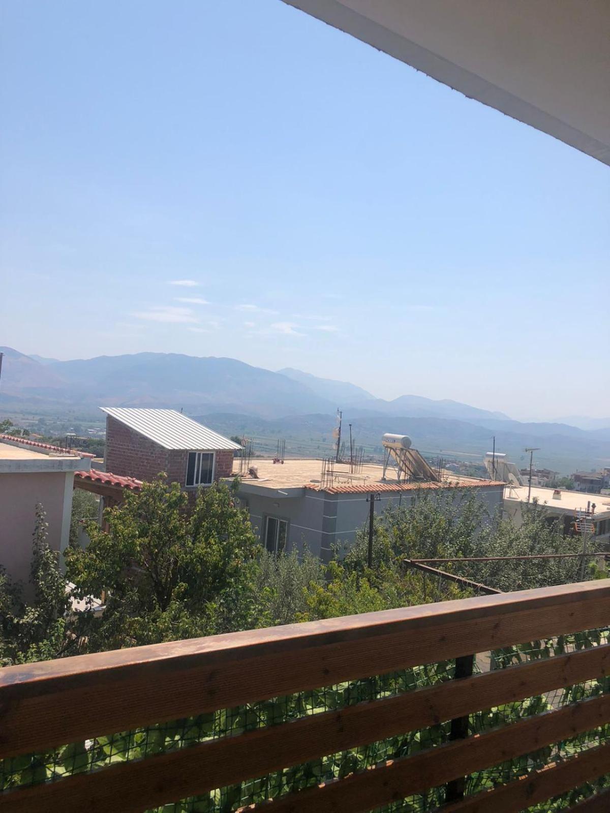 Mona'S Guesthouse ساراندا المظهر الخارجي الصورة