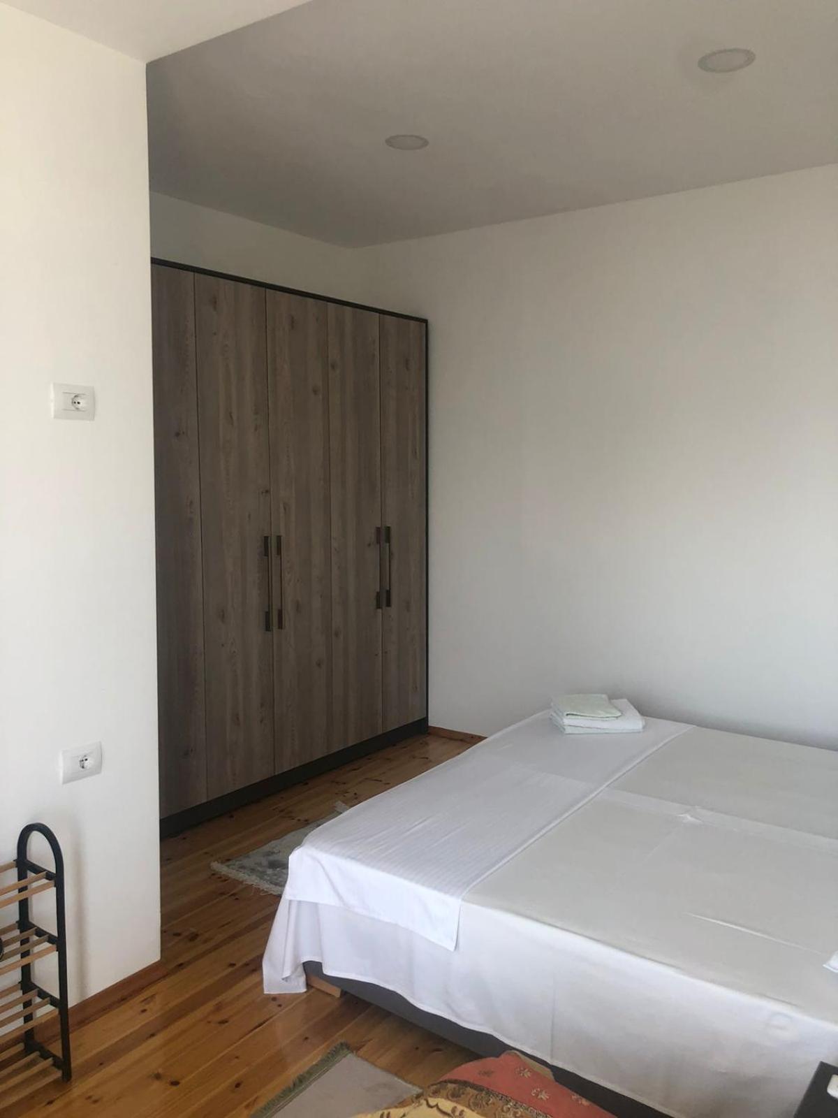 Mona'S Guesthouse ساراندا المظهر الخارجي الصورة